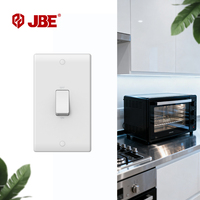 Interrupteur mural double plaque verticale 1 gang 45A DP norme britannique, durable pour usage domestique 110V/250V SQ330 Blanc IP20