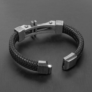 Bracciale in pelle intrecciata Vintage con Design a proiettile creativo da <span class=keywords><strong>uomo</strong></span> in acciaio chirurgico unico all'ingrosso personalizzato - Product Image 5