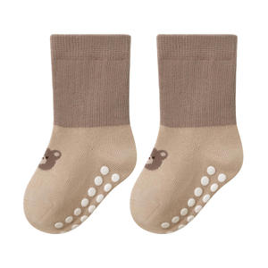 Calcetines Antideslizantes para Bebés, Niños y Niñas, de Algodón Grueso Blanco, Personalizados al por Mayor - Product Image 4