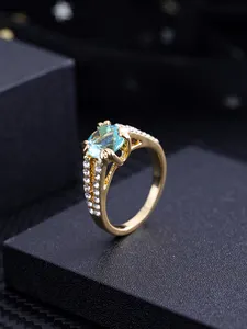 תכשיטים אלגנטיות ואלגנטיות אירופיות רוח מתקדמת זירקון כחול לב טבעת נשים יומיומית מזדמנת