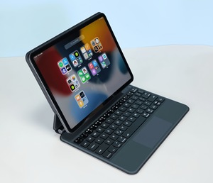 Venta caliente retroiluminado Blue tooth magnético inalámbrico <span class=keywords><strong>Magic</strong></span> <span class=keywords><strong>Keyboard</strong></span> Case para iPad Pro 12,9 "y iPad Air 4/5/6/7 13" M3 M2 - Product Image 1