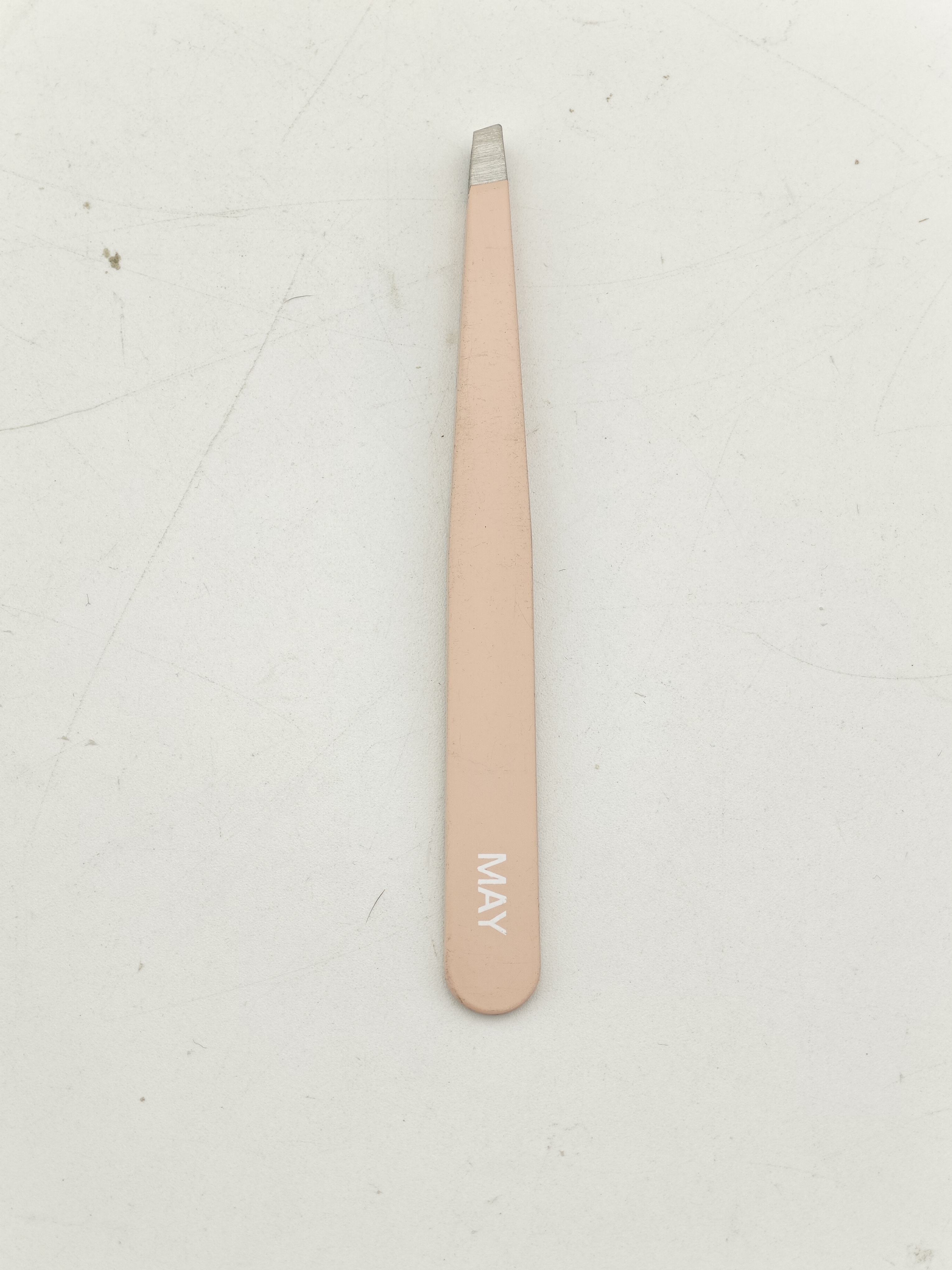 Pink-knife edge clip