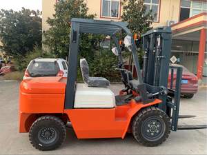 Chariots élévateurs diesel de 3 tonnes, certifiés CE/ISO, garantie d'un an, longueur des fourches 1070 mm, largeur des fourches 200-815 mm, chariots élévateurs personnalisables - Product Image 3