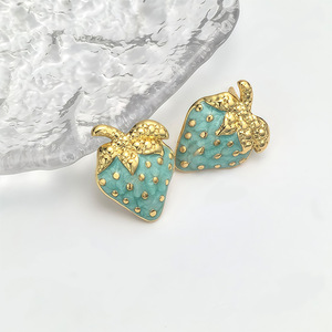 <span class=keywords><strong>Orecchini</strong></span> a Perno Mini Fragola in Acciaio Inossidabile all'Ingrosso per Donna, Gioielli Rossi Dolci e Minimalisti alla Moda per Regalo di Compleanno - Product Image 3