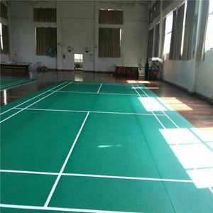 Revêtement de sol sport en <span class=keywords><strong>PVC</strong></span> mobile en vinyle antidérapant au design moderne aspect bois personnalisé pour salle de sport au Canada - Product Image 1