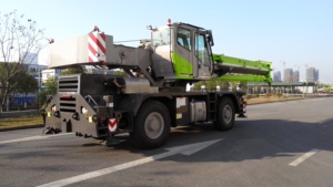 סין <span class=keywords><strong>30t</strong></span> מנוף SINOMADA <span class=keywords><strong>30t</strong></span> מנוף שטח ZRT300 - Product Image 5