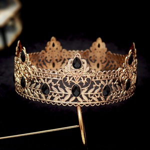 <span class=keywords><strong>Couronne</strong></span> baroque ronde <span class=keywords><strong>en</strong></span> alliage couleur diamant Vintage <span class=keywords><strong>couronne</strong></span> <span class=keywords><strong>de</strong></span> <span class=keywords><strong>roi</strong></span> plaquée <span class=keywords><strong>or</strong></span> coiffure <span class=keywords><strong>couronne</strong></span> <span class=keywords><strong>de</strong></span> mariée <span class=keywords><strong>en</strong></span> cuivre pour mariage - Product Image 6