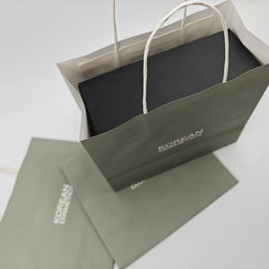 Sac en papier kraft vert imprimé sur mesure avec poignée en corde, recyclable, biodégradable, emballage pour achats, sacs cadeaux avec votre propre logo - Product Image 5