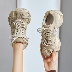 Scarpe da ginnastica in <span class=keywords><strong>vera</strong></span> <span class=keywords><strong>pelle</strong></span> con Logo personalizzato per donne e uomini che aumentano di altezza morbide e comode scarpe stringate alla moda invernali - Product Image 4