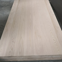 Bois collé par bord en bois solide de chêne naturel de couleur pour des armoires de meubles