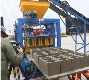 Machine de fabrication de blocs de béton en Jamaïque liste de prix de machine de fabrication de blocs de QT4-24
