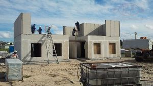 آلة ألواح الحائط الجاهزة EPS لساندوتشات الأسمنت خفيفة الوزن سعر خط إنتاج آلات البناء - Product Image 2