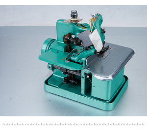 Machine à <span class=keywords><strong>coudre</strong></span> <span class=keywords><strong>surjeteuse</strong></span> domestique à vitesse moyenne avec moteur pour usage domestique, surjet et point de surjet à 3 fils - Product Image 5