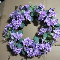 Vente Chaude en Gros Décorations de Porte et Fenêtre de Mariage Couronne de Fleurs de Petite Marguerite Faite à la Main en Soie Moderne pour Extérieur