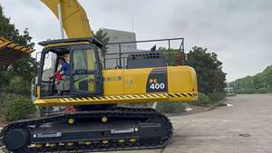 Excavadora de segunda mano Komatsu a la venta a buen precio con motor y bomba de componentes básicos - Product Image 3
