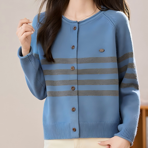 เสื้อคาร์ดิแกนถักไหมพรมสีกรมท่าสำหรับผู้หญิง แต่งแถบสีครีม ติดกระดุม แขนเสื้อแบบแร็กแลน สไตล์เพร็ปปี้ สำหรับฤดูใบไม้ร่วงและฤดูหนาว - Product Image 3
