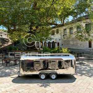 Camión de Comida Móvil Estándar Europeo de 5.8m, Carros de Comida Rápida, Remolque de Comida, Carrito de Bebidas y Comida - Product Image 1