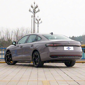 ขายตรงรถยนต์ V W 26 Pas-sat Pro 380TSI Dragon Edition FF ระบบควบคุมความเร็วอัตโนมัติเต็มรูปแบบ พวงมาลัยซ้าย 4 ประตู 5 ที่นั่ง ซีดาน - Product Image 3