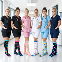 Chaussettes de compression pour infirmières, vente en gros, usine, chaussettes en nylon à motifs, hauteur genou, pour les longues journées, personnel hospitalier, OEM, marque privée
