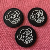 Étiquette en caoutchouc avec logo délicat de singe à coudre, patch en PVC gaufré personnalisé gratuit pour sacs