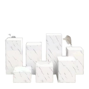 Base de Exhibición Rectangular de Imitación Mármol con Plataforma Elevada de Madera Sólida para Figuras y Uso en Exhibiciones de Ropa - Product Image 3