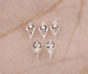 Anillo de compromiso con diamante de corte rombo de 1.10 CT, 6.0 x 3.2 x 3.4 mm, cultivado en laboratorio, certificado IGI - Product Image 2