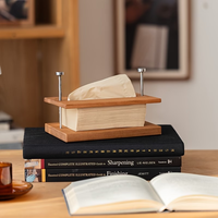Boîte en bois avec nom personnalisé ressemblant à une pince de réparation de livre ancienne, boîte à mouchoirs en bois sur le thème du livre