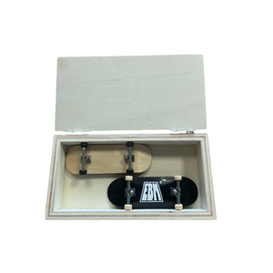 Personnalisable <span class=keywords><strong>Mini</strong></span> Touche <span class=keywords><strong>Skateboard</strong></span> <span class=keywords><strong>Rampe</strong></span> Bois Plastique Métal Matériel avec Logo Personnalisé pour Garçons et Filles - Product Image 2