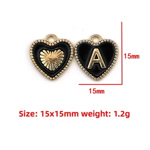 Nouveau Pendentif en Alliage de Zinc Double Face avec Lettres Anglaises en Forme de <span class=keywords><strong>C</strong></span>œur Pêche Vintage et Gouttes d'Huile, Accessoires DIY, 26 Lettres - Product Image 4