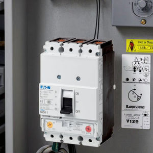 Промышленный пластиковый автоматический выключатель EATON Eaton Muller NZM серии 50A - Product Image 3