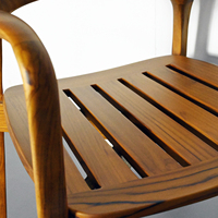 Chaise de salle à manger en teck naturel au design moderne et ergonomique, en bois légal indonésien - Pour la maison, les restaurants et les salles à manger