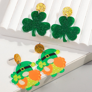Venta al por mayor de accesorios para el Día de San Patricio colgante verde creativo Oktoberfest máscara <span class=keywords><strong>enano</strong></span> hierba de la suerte trébol brillo acrílico pendiente - Product Image 6