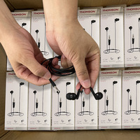 Casque audio filaire 3,5 mm simple OEM ODM à prix d'usine bas, écouteurs jetables personnalisés pour avion