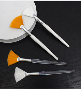 Custom Glow Oil Original <span class=keywords><strong>Essence</strong></span> Beauty Facial Highlighter Single Soft Makeup Fan Brushes - Product Image 2
