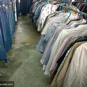 Abbigliamento Usato Estivo in Lotti Misti - Product Image 5