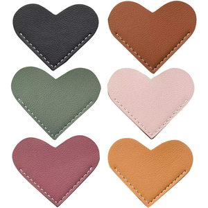 Bán buôn Chất lượng cao khuyến mại Trái Tim Dễ Thương Bookmark tùy chỉnh cá nhân đơn giản PU da Bookmark - Product Image 2