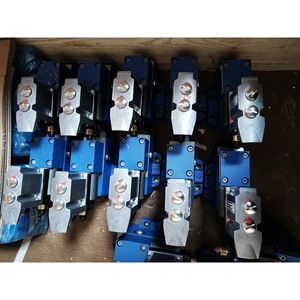 Vanne proportionnelle Rexroth R901298256 DREE10-6X/315YG24K31A1M Vanne hydraulique Fabriquée en Allemagne - Product Image 4
