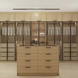 Armario de Madera de Lujo con Sección de Exhibición de Ropa y Puertas de Vidrio |   Vestidor Moderno para Villas y Apartamentos - Product Image 1