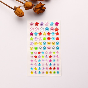 Autocollants en acrylique pailletés multicolores de forme carrée pour la décoration du <span class=keywords><strong>visage</strong></span> et des cheveux des enfants en DIY - Product Image 5