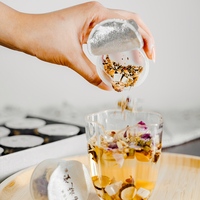 Mélange de Thé Herbal Beauté Rose Papaye (Sachets de Thé) pour un Éclat Naturel, une Peau Nourrie et un Bien-être Quotidien - Végétalien, Sans OGM