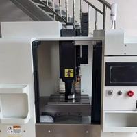 Centre d'usinage vertical CNC miniature de haute précision VMC215 avec moteur de broche de 1 kW équipé d'une broche Dunan