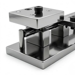 Gabarit de perçage en acier doux sur mesure pour l'usinage industriel de précision, le perçage de trous précis et l'alignement des composants - Product Image 2