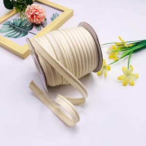 100 mètres/rouleau 1 cm de largeur élastique Polyester extensible <span class=keywords><strong>ruban</strong></span> <span class=keywords><strong>sergé</strong></span> tissu <span class=keywords><strong>ruban</strong></span> passepoil cordon bande d'emballage pour canapé rideau couette - Product Image 3