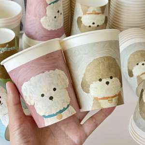 แก้วกาแฟกระดาษแบบใช้ครั้งเดียวขนาด 10 ออนซ์ จากเซียะเหมิน ลายสุนัขเพ้นท์สีน้ำมัน  แบบหนาและแข็งแรง เหมาะสำหรับงานเทศกาลและใช้เสิร์ฟแขก - Product Image 3