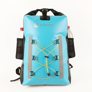 Mochila Impermeable Portátil de PVC Extra Grueso y Resistente, con Separación para Artículos Húmedos/Secos, para Canyoning, Rafting y Actividades al Aire Libre - Product Image 3