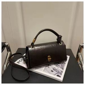 Fashionable Trendy <b>Small</b> PU Saddle Messenger <b>Bag</b> High-quality Zipper Closure Versatile Casual Shoulder Sling <b>Bag</b> Women - Product Image 5