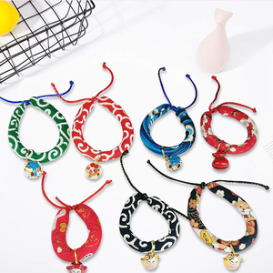 Adorable <span class=keywords><strong>collar</strong></span> de gato de Navidad con campana de la suerte estilo japonés hecho a mano estampado <span class=keywords><strong>Collar</strong></span> gatitos Halloween Navidad, etc. - Product Image 3