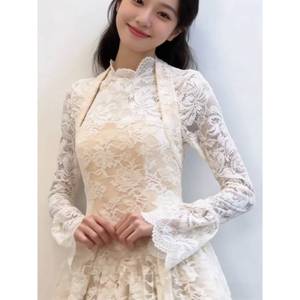 Abito Corto da Donna Taglia Unica, Elegante e Raffinato, con Applicazioni in Pizzo Tagliato a Mano, Collezione Autunno Inverno 2026 - Product Image 2