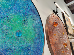 Set di arte di cristallo di <span class=keywords><strong>vetro</strong></span> rotondo <span class=keywords><strong>con</strong></span> cornice in rame dipinti di arti murali moderne <span class=keywords><strong>con</strong></span> luce a LED <span class=keywords><strong>per</strong></span> accessori di decorazione di lusso <span class=keywords><strong>per</strong></span> la casa - Product Image 3