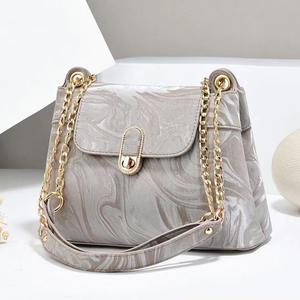 Bolso bandolera de hombro con cadena para mujer, bolso portátil con forro de poliéster para venta al por mayor, bolso de mano con cremallera de cuero Pu - Product Image 5